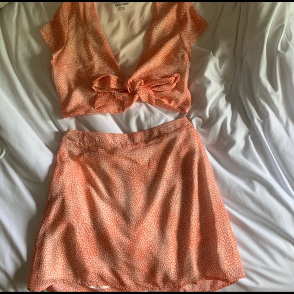 WILD HONEY two piece set- orange and white